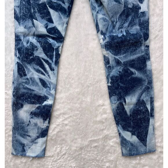 Mother Jeans Looker Ankle Fray in Dog Gone It Wash, Size 25 - Picture 15 of 16